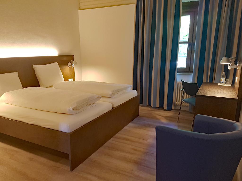 Tagungshaus Wernau Hotel Екстериор снимка