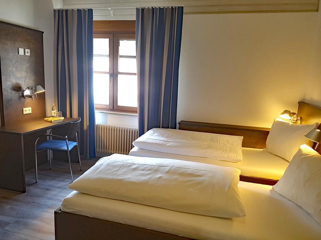 Tagungshaus Wernau Hotel Екстериор снимка